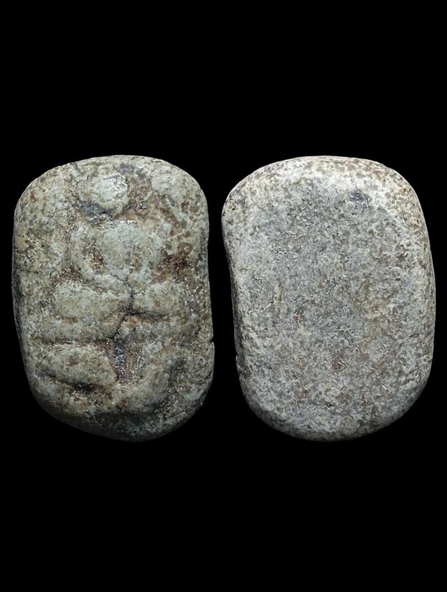 เปิดพระเนื้อผงเก่าพิมพ์ขี่ไก่ไม่ทราบที่ชอบทักได้ครับ 4