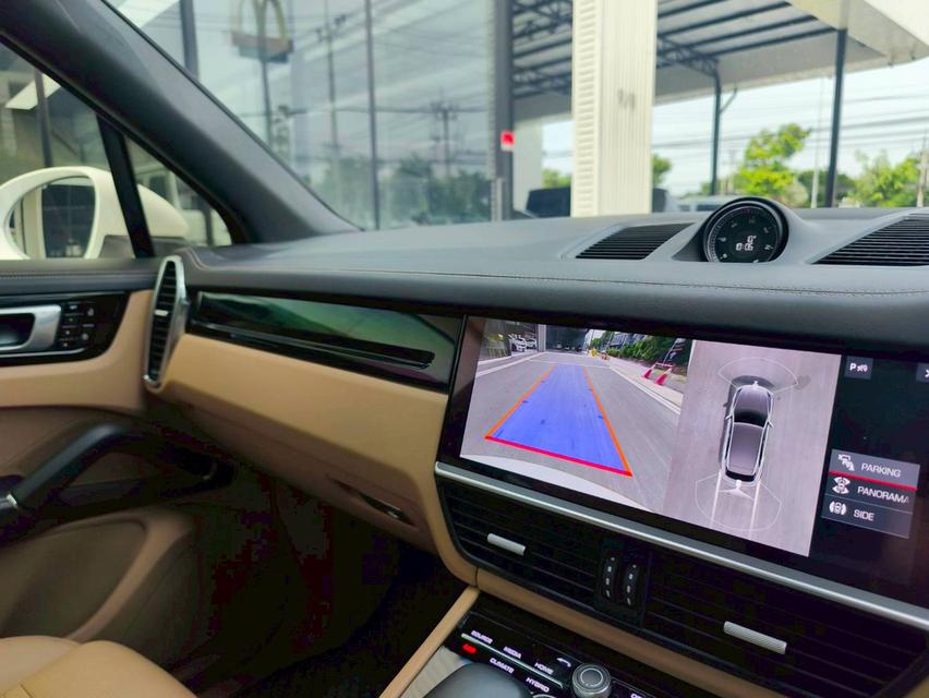 รหัสรถ KPV44 2023 Porsche Cayenne 3.0 E-Hybrid  11
