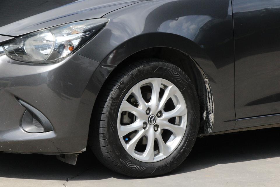 Mazda 2 1.3 HIGH AUTO ปีจดทะเบียน 2019  7