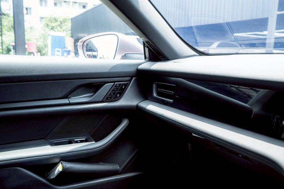 รหัสรถ 67GG8 Porsche Taycan ปี 2021 รูปที่ 9