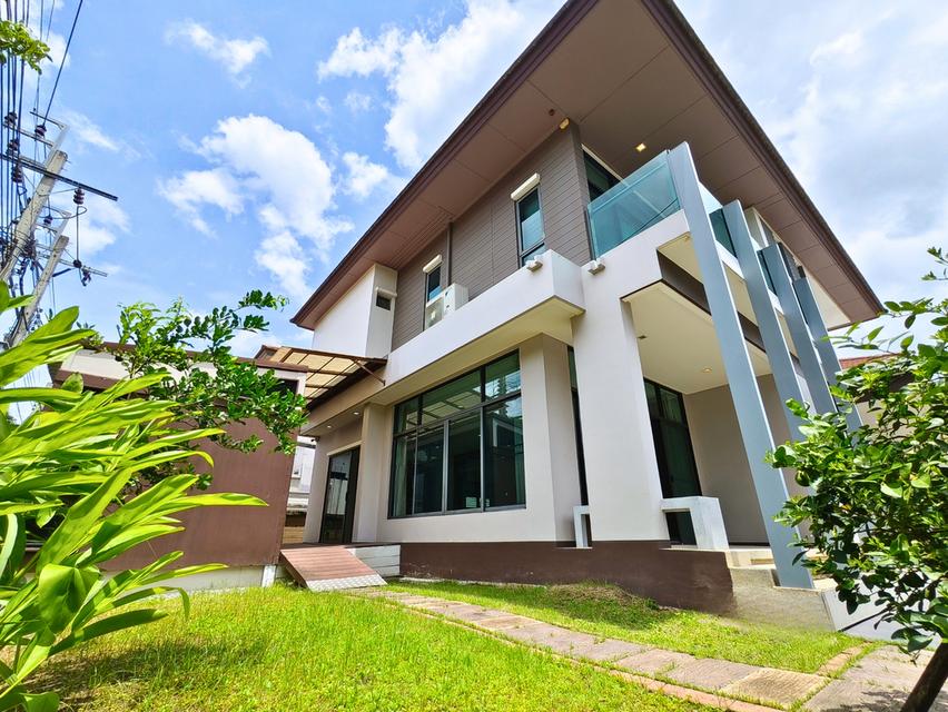 ขาย บ้านเดี่ยว หลังมุม ทิศเหนือ เศรษฐสิริ อ่อนนุช-ศรีนครินทร์ ฟรีค่าใช้จ่ายวันโอน 5ห้องนอน 5ห้องน้ำ 5 นาทีถึงมอเตอร์เวย์ 78.1 ตร.ว. มีเรือนรับรอง