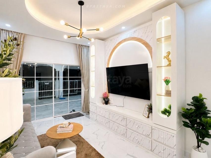 For Sale — Newly Renovated Single-Storey Townhouse at Raviporn Place, Soi Nern Plub Wan Beautiful 29sqw 2bedrooms 2bathrooms Modern Style 2