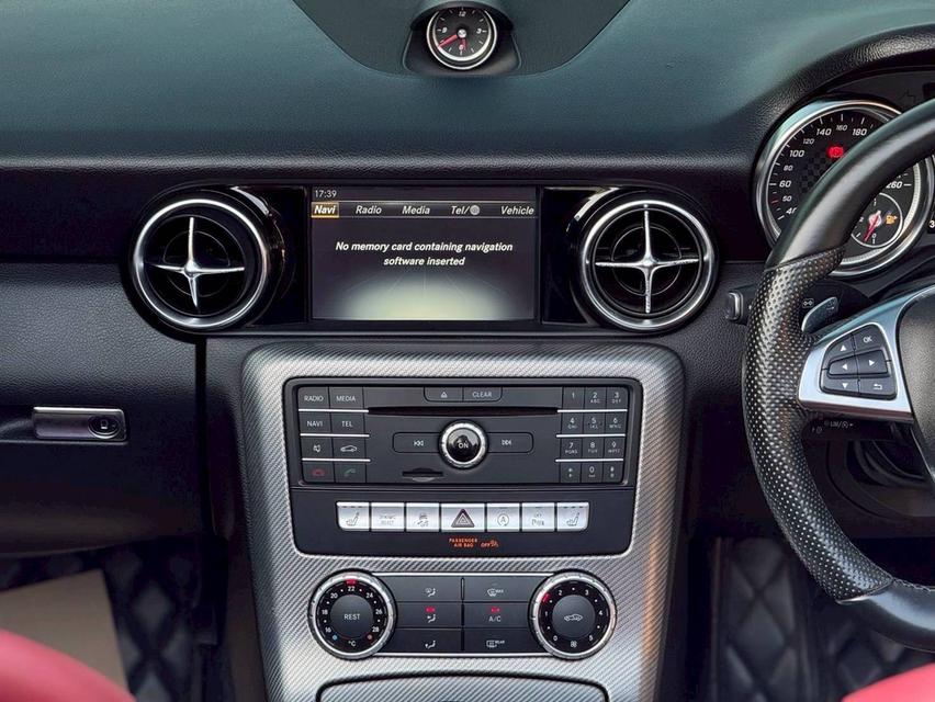 Mercedes Benz SLC300 AMG Roadster รูปที่ 5