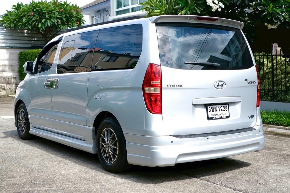 Hyundai Grand starex 2.5 Vip  10