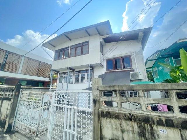 บ้านเดี่ยว 2.5 ชั้น 15 ตร.วา.60 ตร.ม.พณิชยการเชตุพน 1.9 กม. 3 นอน 1 น้ำ วิวแม่น้ำเจ้าพระยา สะพานพระราม 9 2