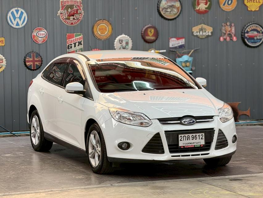 FORD FOCUS 1.6 Trend ปี2013รถบ้านแท้  สภาพพร้อมใช้งาน