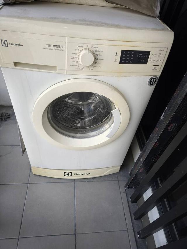 เช่าถูก 17,000 บาท ** 1 ห้องนอน ** รหัส 100011 ** Urbano Absolute Sathorn-Taksin ** ติดรถไฟฟ้า กรุงธน ** 088-398-3835 MR.BOAT 12