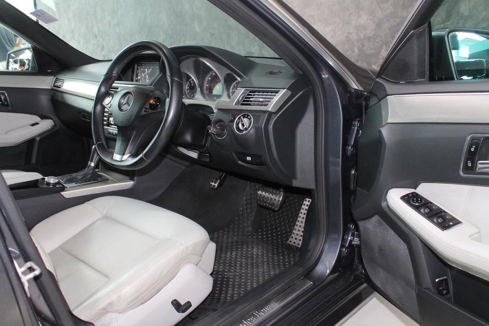 รหัสรถ JRS9241 Mercedes Benz E250 AMG ดีเซล 2011 สี เทา 12
