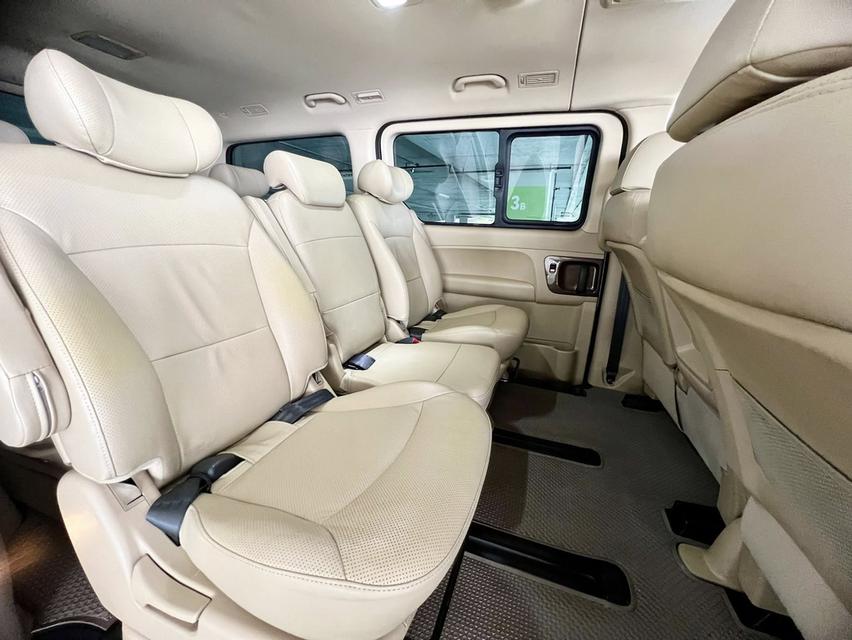 Hyundai H1 Deluxe ปี 2019  สภาพสวยบางเดิม 13