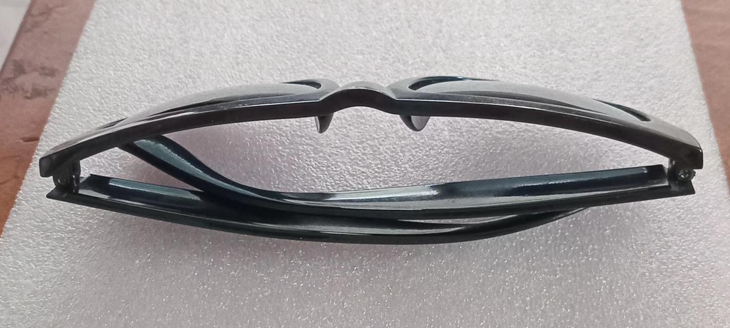 แว่นตากันแดดใส่ขับรถเหรือใส่เทีย่ว 6