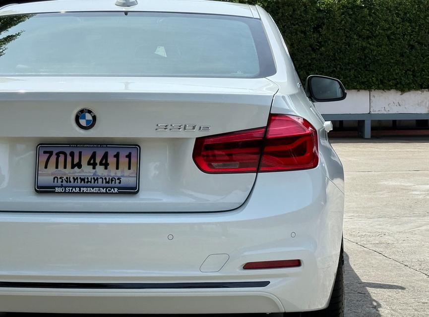 2018 BMW 330e รถมือเดียวออกป้ายแดง รถวิ่งน้อย เข้าศูนย์ทุกระยะ ไม่เคยมีอุบัติเหตุครับ 9