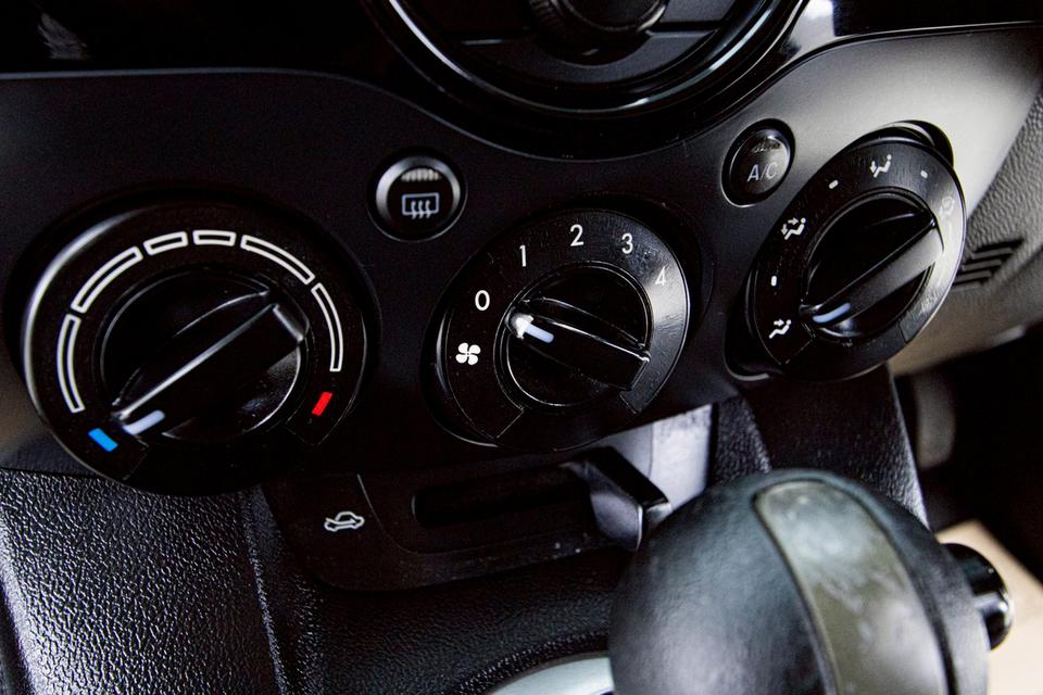  MAZDA 2 1.5 Spirit Sport 2012  13