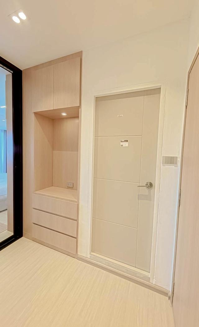 🏙️ คอนโดทำเลเด่นย่านเศรษฐกิจ เฟอร์ครบ พร้อมอยู่ ฟรีโอน 8