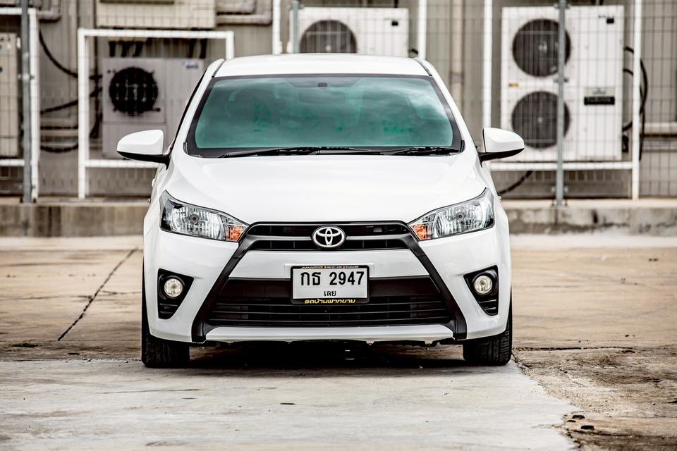 Toyota Yaris 1.2J ปี 2016 สีขาว รถสวยเดิม