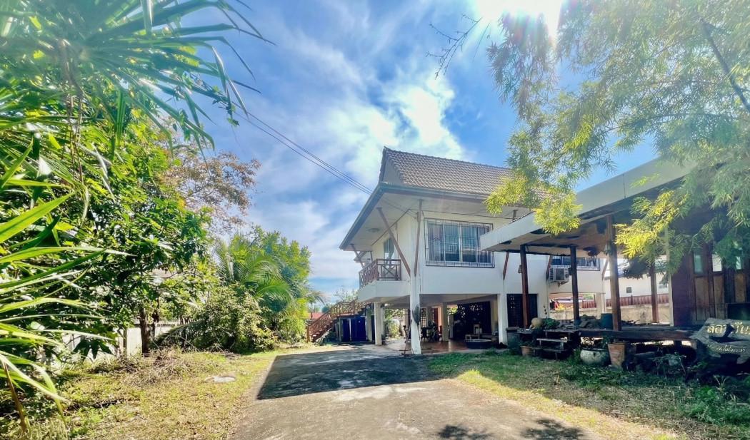 ขายบ้านเดี่ยวยกสูง 1 หลัง และ เรือนไทยเล็ก 1 หลัง 129.8 ตร.ว. ใกล้ ม.รัตนาธานี 2