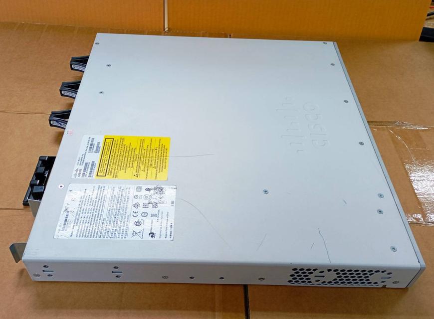 Cisco C9300L-48P-4X-E  มือสอง ทดสอบแล้ว ประกัน 1 ปี จากผู้ขาย 2