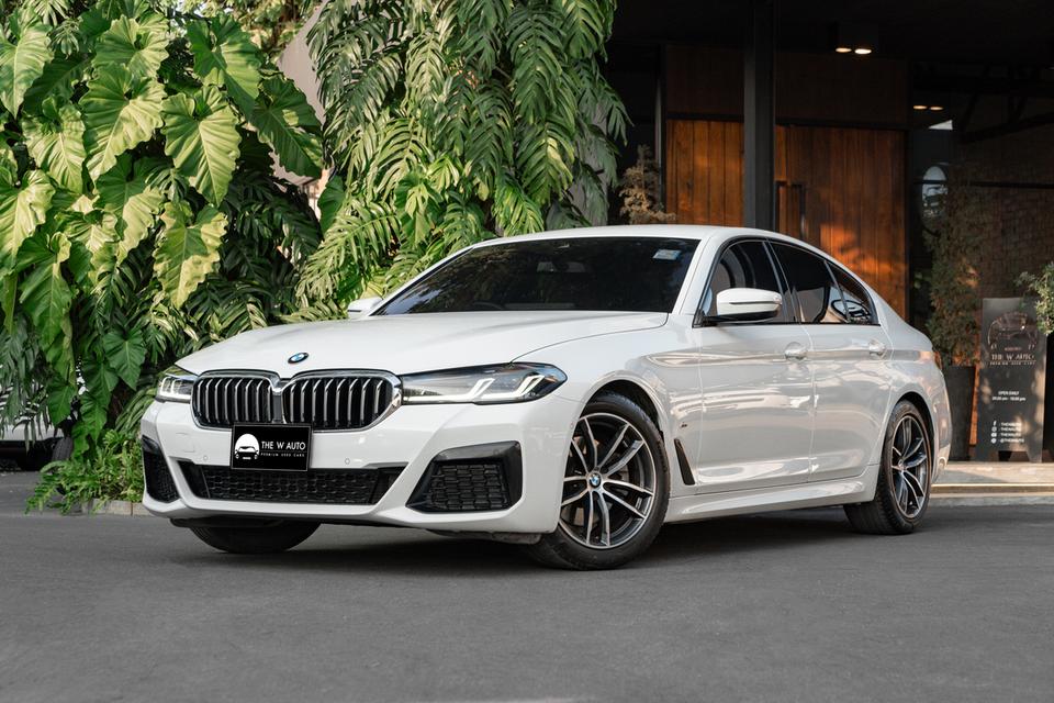 BMW 520d M Sport รุ่น G30 ปี 2021📌𝐁𝐌𝐖 𝟓𝟐𝟎𝐝 เข้าใหม่! พร้อม𝐁𝐒𝐈+𝐖𝐚𝐫𝐫𝐚𝐧𝐭𝐲ศูนย์ 2 ปี👍🏼✨