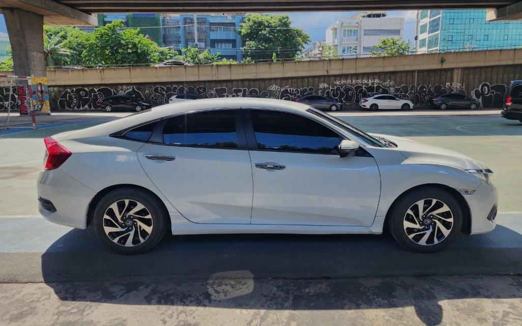 Honda Civic FC 1.8 EL ปี 2016 3