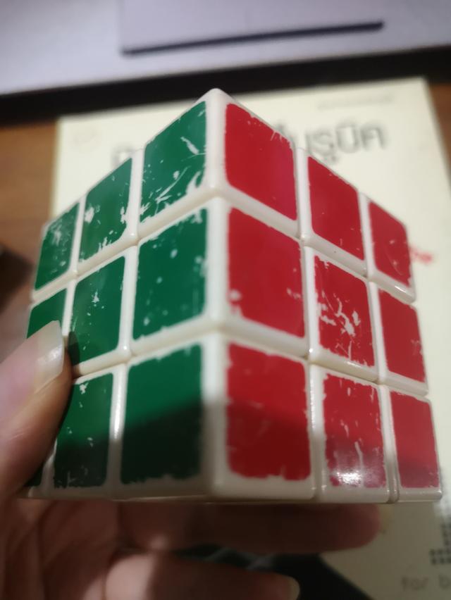 ขายรูบิคมือสอง 3x3, 4x4 และหนังสือการเล่นรูบิคเบื้องต้น รูปที่ 3