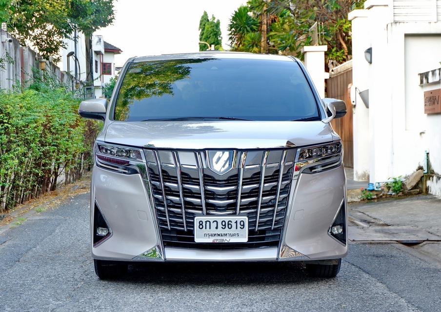 Toyota Alphard Hybrid X E-Four ปี 2019 2