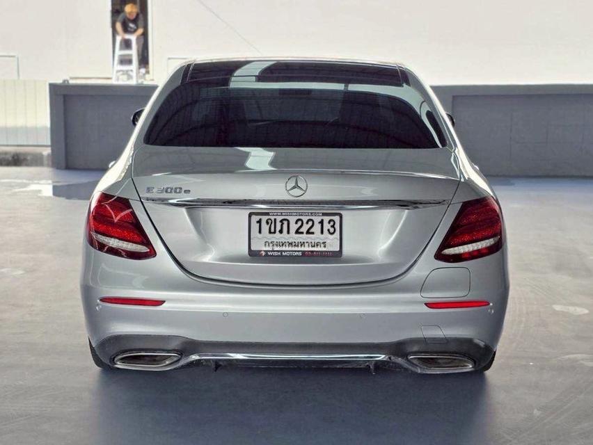 รหัสรถ WMT2113 BENZ E300e AMG Dynamic Facelift ปี 2021 รูปที่ 5