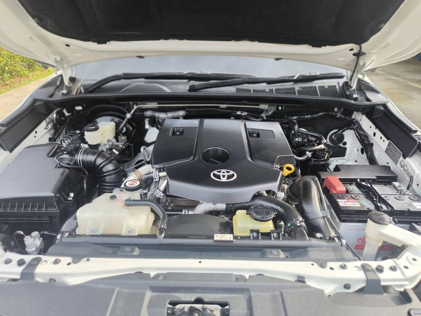 TOYOTA FORTUNER, 2.8 LEGENDER Black Top 2 WD ปี 2021 รูปที่ 6