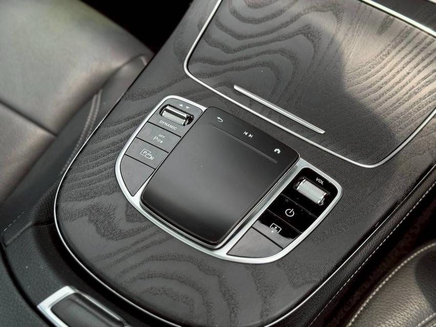 Mercedes Benz E300e AMG Dynamic Facelift (W213) รูปที่ 10