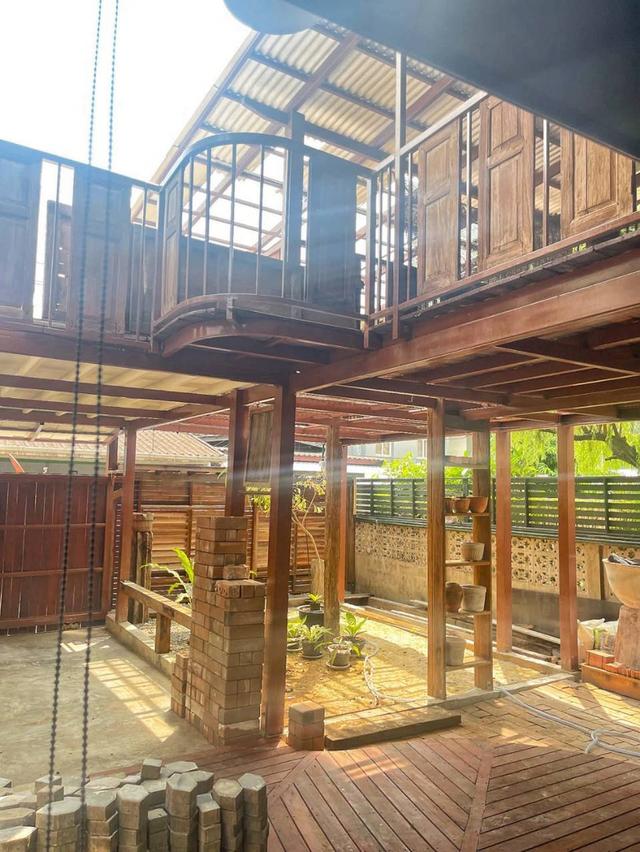 บ้านเดี่ยว 2 ชั้น ครึ่งตึก ครึ่งไม้ ( ไม้สัก ) 8