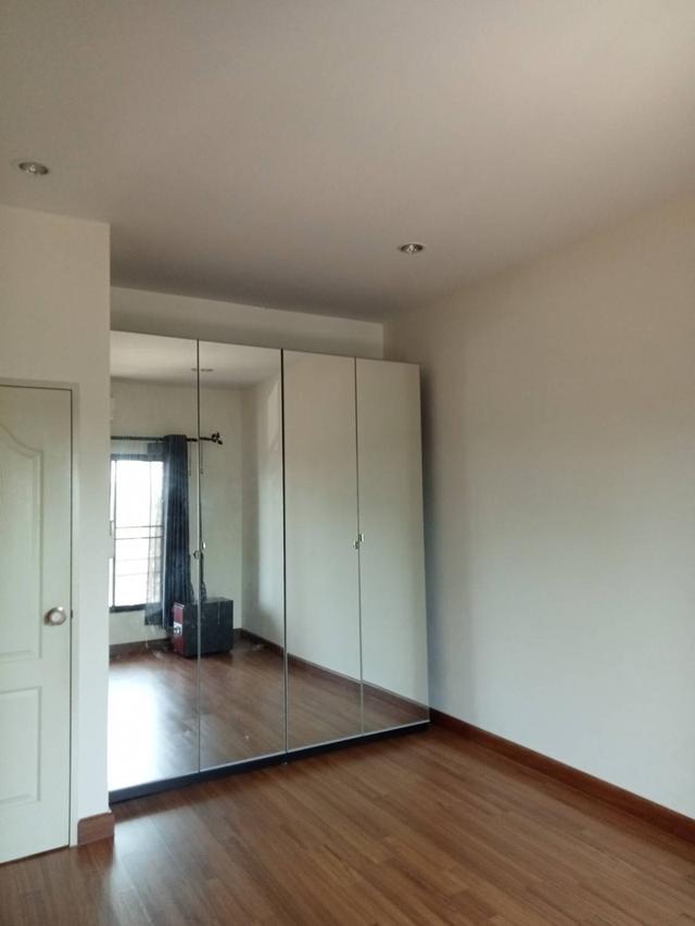 ให้เช่าทาวเฮ้าส์ ไอลีฟทาวน์ พระราม 2 กม 18 6