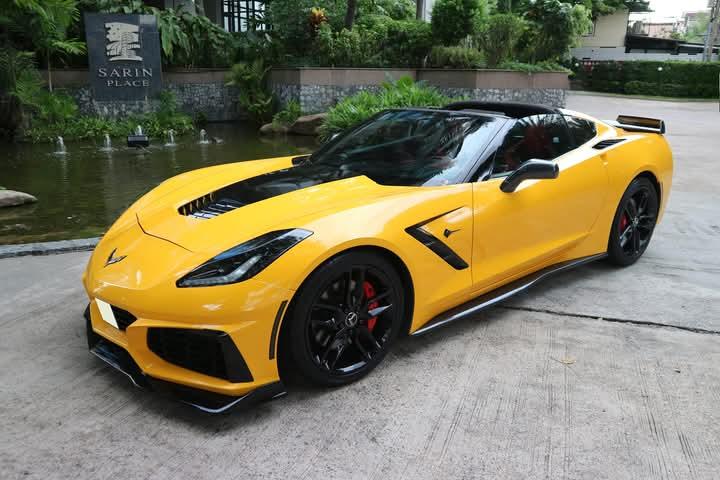 ขาย Chevrolet Corvette สีเหลือง 2