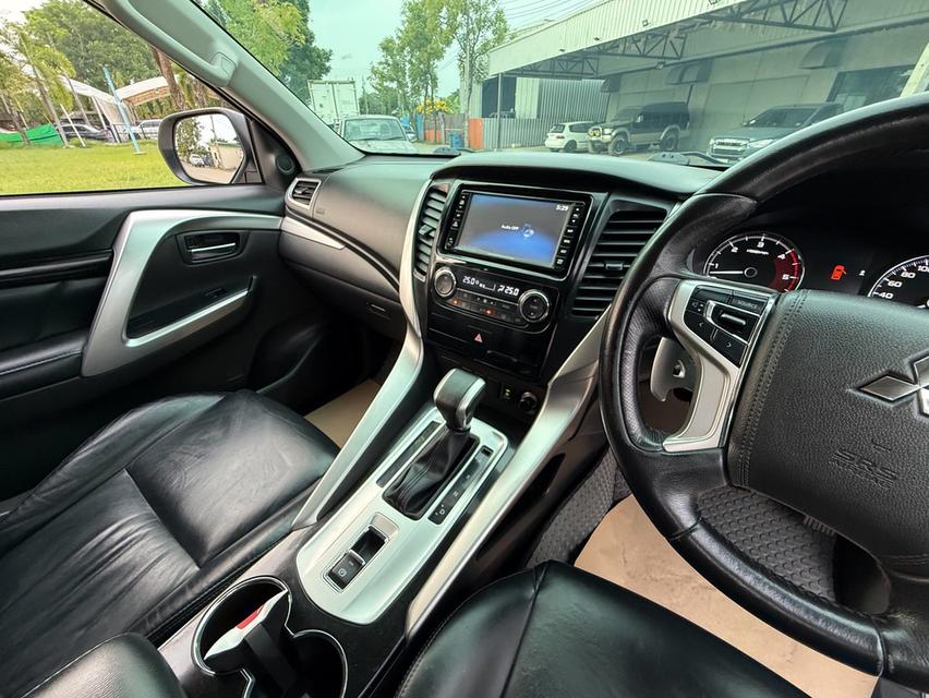 Mitsubishi Pajero 2.4GT ปี16 11