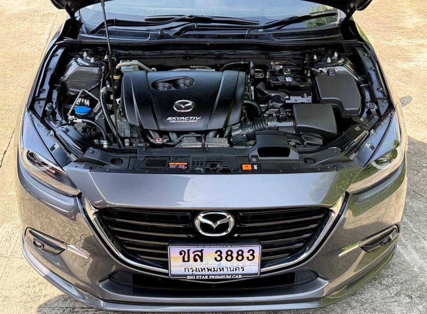 2019 MAZDA 3 2.0 S 5ประตู รถมือเดียวออกป้ายแดง รถวิ่งน้อยเพียง 80,000 กม ประวัติศูนย์ครบ รถไม่เคยมีอุบัติเหตุครับ 15
