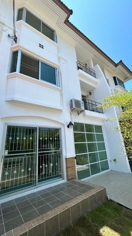 For Sale : Ratsada, 3-Story Townhouse, 3 Bedrooms 3 Bathrooms 1