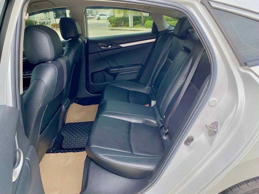 2019 Honda civic  12