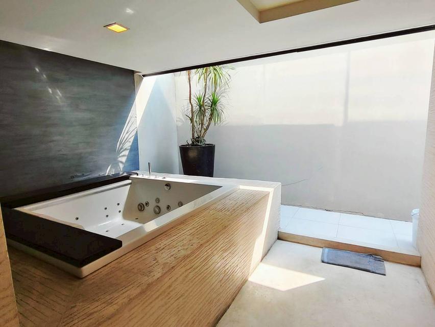 ขายต่ำกว่าทุน คอนโดลิฟ แอท 49 (LIV@49 Condominium ) ซอยสุขุมวิท 49 พื้นที่ 46.97 ตารางเมตร อาคารB แขวงคลองตันเหนือ เขตวัฒนา กรุงเทพมหานคร 1 18