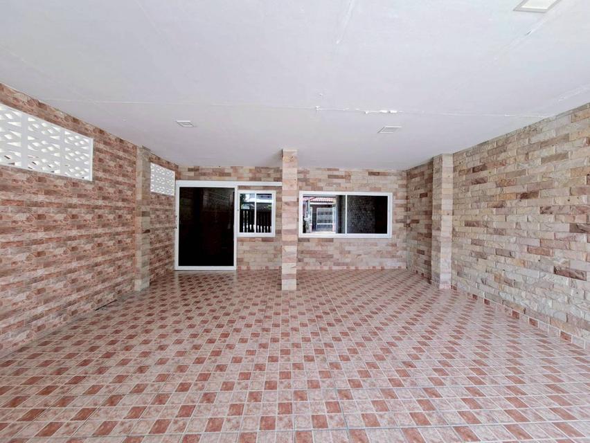 ขายทาวน์เฮ้าส์ 2 ชั้น หมู่บ้านปัญญานคร บางปู บ้านรีโนเวทใหม่ พร้อมอยู่ (N.977) 2