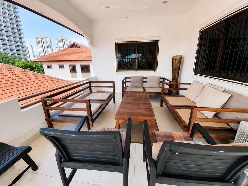 For Rent — 4-Bedroom Pool House at Royal Park Village, Thepprasit RoadPrivate pool house for rent at Royal Park Village, Thepprasit Road, Pattaya. 14