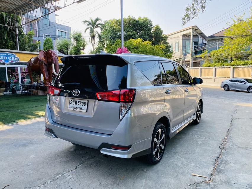 🔥ราคาโปรโมชั่น 605,000 บาท TOYOTA INNOVA CRYSTA 2.8 PREMIUM ปี 2022 รูปที่ 5