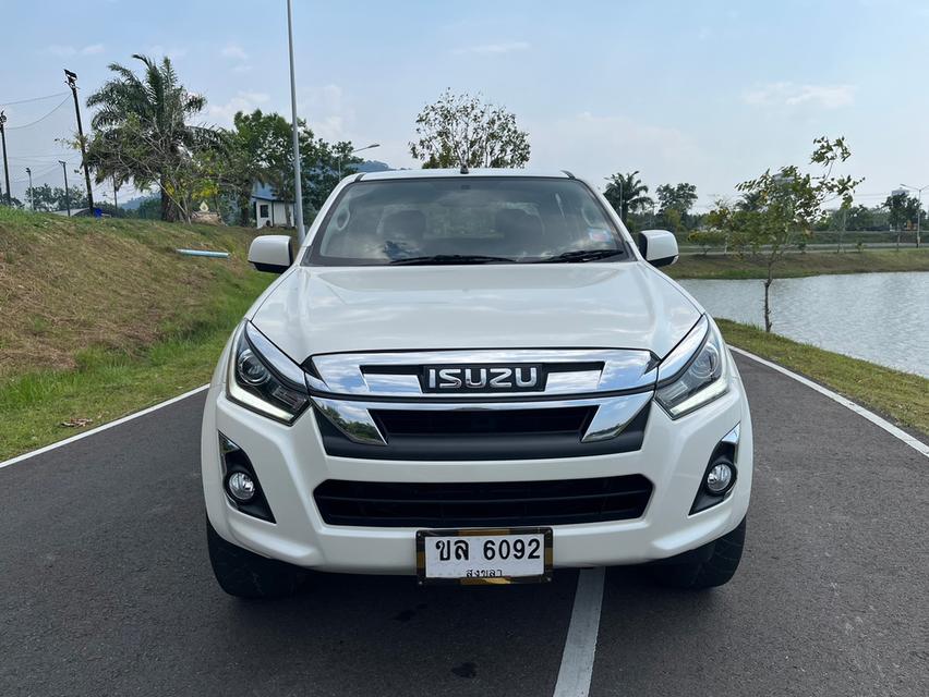 ISUZU D-Max CAB4 2018 1.9 Ddi Z Prestige MT
