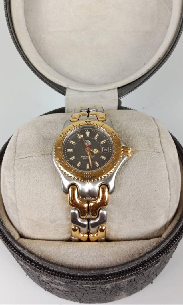 TAG HEUER ระบบ Quartz Lady size หน้าปัด 32 mm พร้อมกล่องแท้