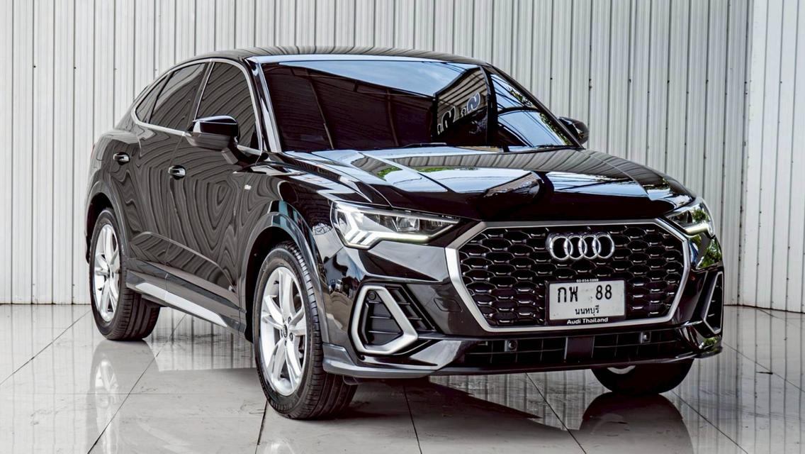 AUDI Q3 1.4 35 TFSI SPORTBACK S LINE ปี 2022 สีดำ โฉม ปี12-ปัจจุบัน รถVat