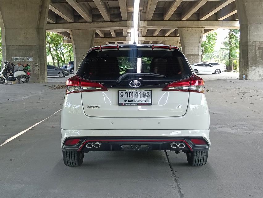 Toyota yaris 1.2entry cvt 2019 ราคา 329,000