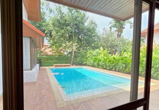 ขาย ให้เช่าบ้านเดี่ยว 176 ตรว. 4 ห้องนอน โครงการ นิชดา พาร์ค Nichada Park พร้อมสระว่ายน้ำส่วนตัว Renovation ทั้งหลัง ใกล้เซ็นทรัลแจ้งวัฒนะ ถนนแจ้งวัฒน 10