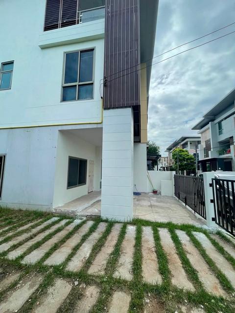 ให้เช่าทาวน์โฮม 3 ชั้น 176 ตรม. ภัทร โมทาวน์ Pattra Mo Town แจ้งวัฒนะ–ปากเกร็ด 19 ตรงข้ามเซนทรัลแจ้งวัฒนะ 4