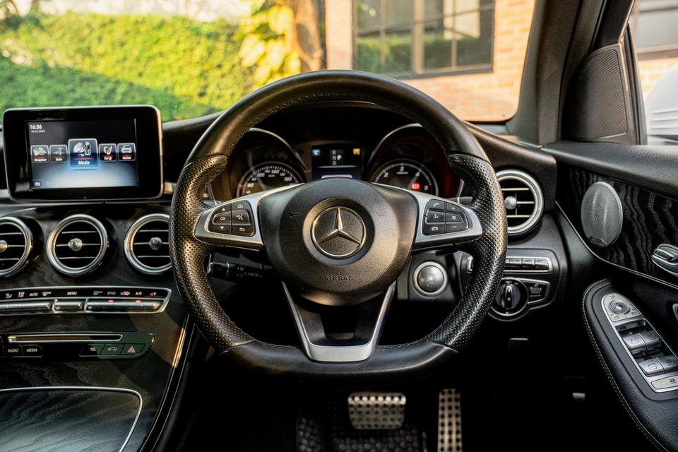 Mercedes-Benz GLC250d AMG Dynamic ปี 2016 🥂𝐁𝐞𝐧𝐳 𝐆𝐋𝐂𝟐𝟓𝟎𝐝 ดีเซลเข้าใหม่! มือเดียว งานดีเป๊ะทุกมุม⁂ 4