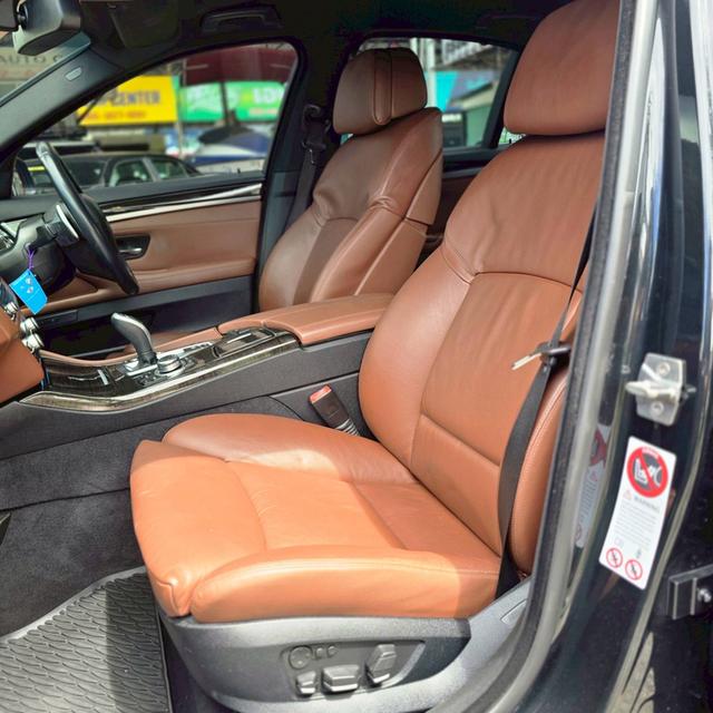 รหัสรถ BAC523 🚗💨BMW 523i Highline (F10) ปี 2011 สีดำ 19