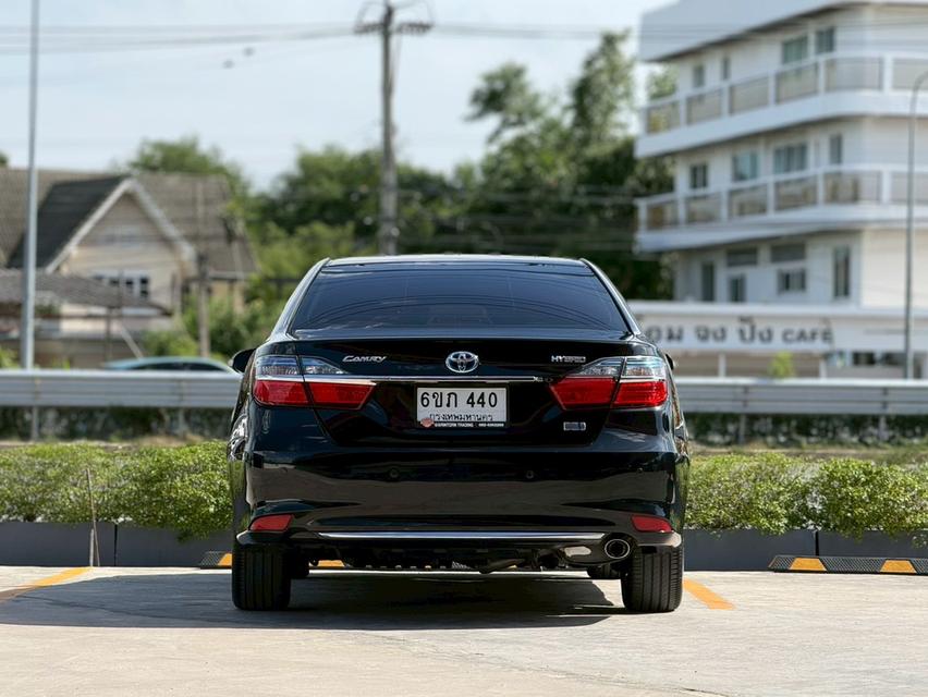 TOYOTA CAMRY, 2.5 HV PREMIUM โฉม ปี12-18 สีดำ เกียร์ออโต้ เบนซิน/ไฮบริด ตัวท็อปสุด มือเดียวป้ายแดง 👉ไมล์แท้ 128,239 km. คู่มือบุ๊คเซอร์วิสครบ รูปที่ 6