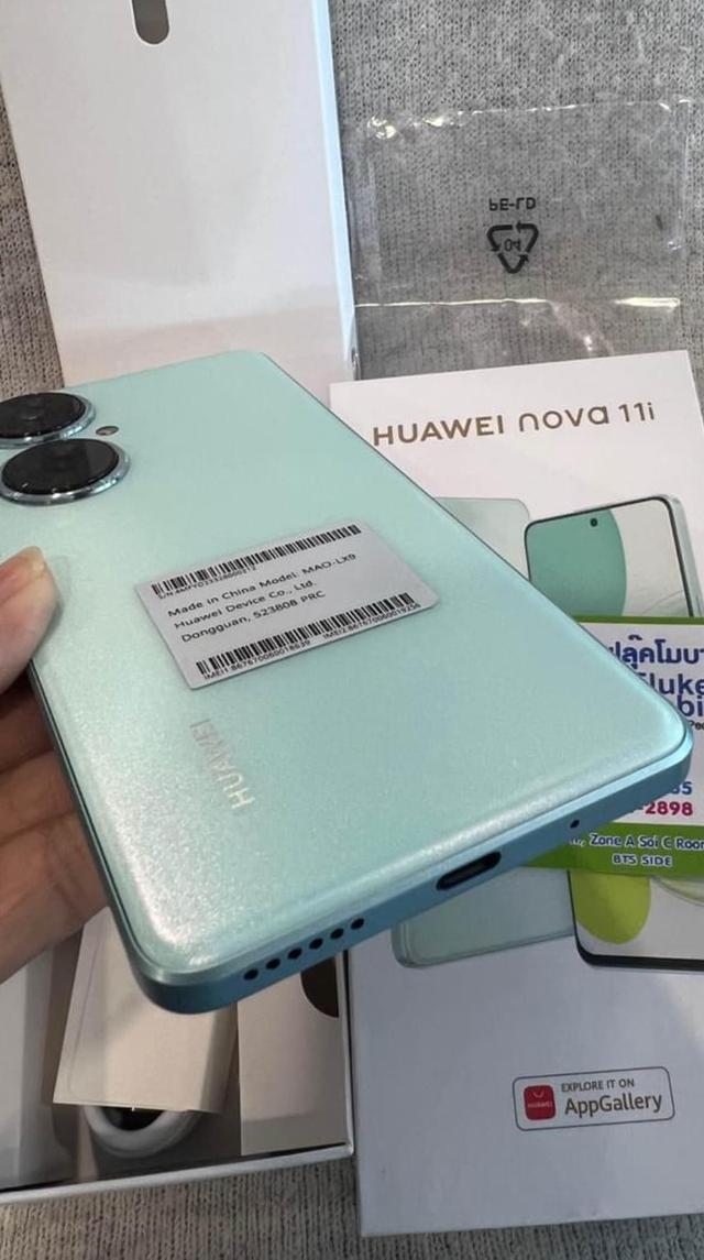 Huawei nova 11i สี mint green  3