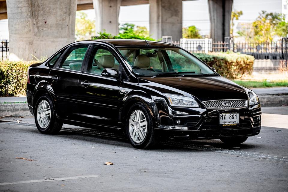 Ford focus 1.8 Sedan ปี 2006 สีดำ 4