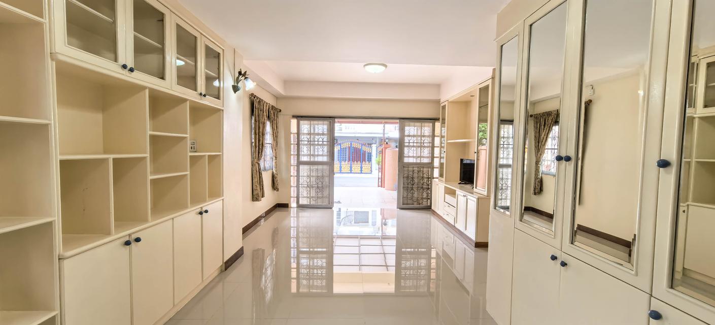 ให้เช่าหรือขาย ทาวน์เฮ้าส์ 2 ชั้น ม.มณียา ติดถนนเลียบทางด่วนเพียง 100 เมตร 11